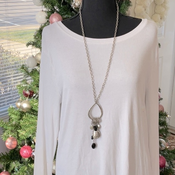 VINTAGE LONG NECKLACE WITH TASSELS & BEAUTIFUL BEADS - Picture 1 of 4